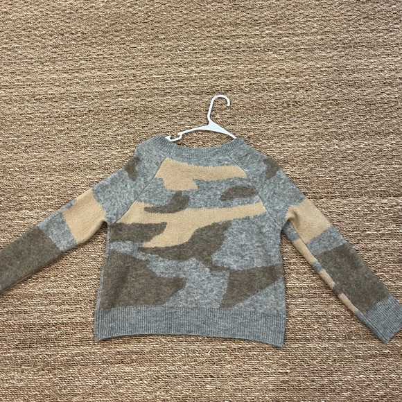 Cutest Camo Sweater! - Picture 3 of 3